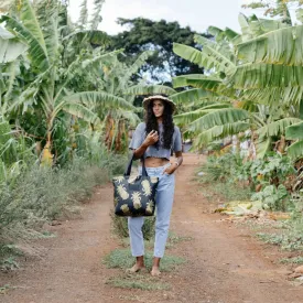 ALOHA Collection Pāʻina Holiday Day Tripper
