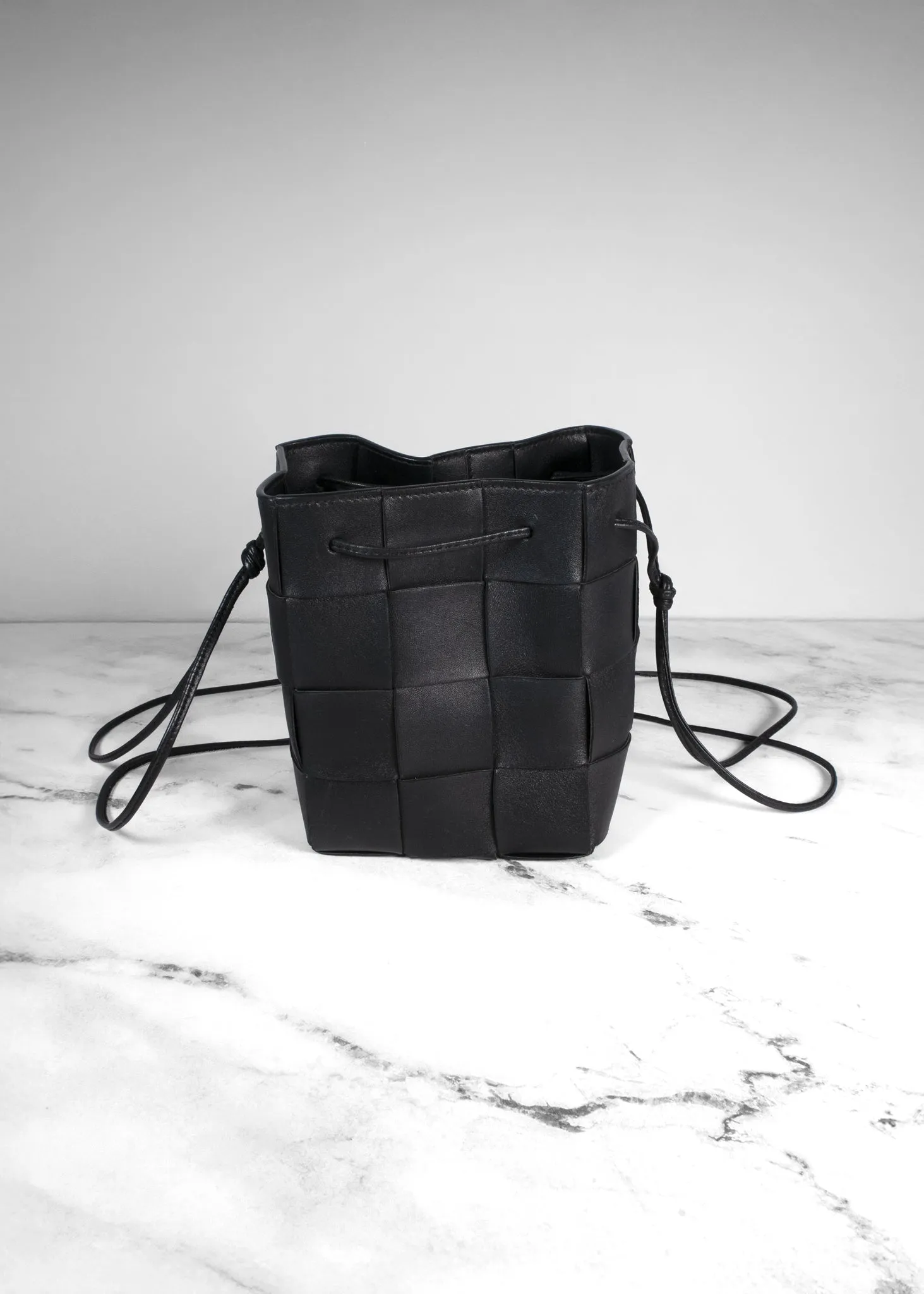 Bottega Veneta Nappa Maxi Intrecciato Cassette Black Bucket Bag