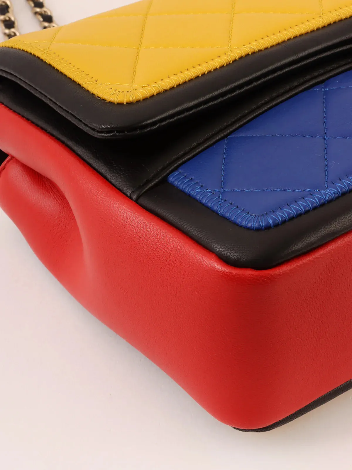 CHANEL Around 2014 Made Mondrian Tricolore Turn-Lock Chain Shoulder Bag Yellow/Blue/Red