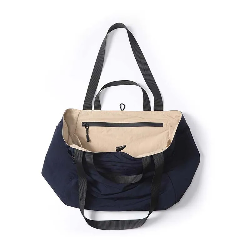 Fashion Travel Bag For Men and Women Light and Large Capacity