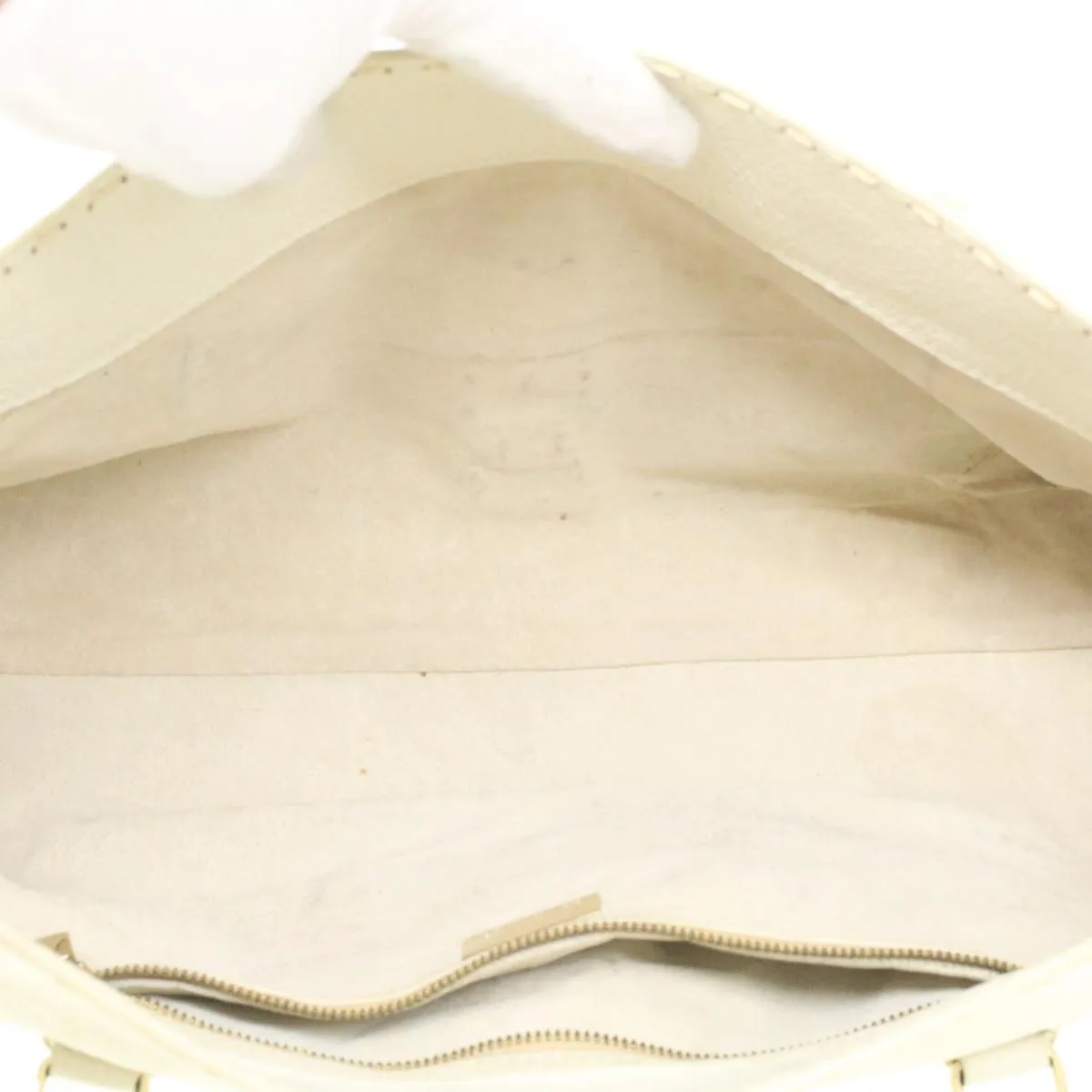 FENDI Celeria Shoulder Bag Leather White  ar8736