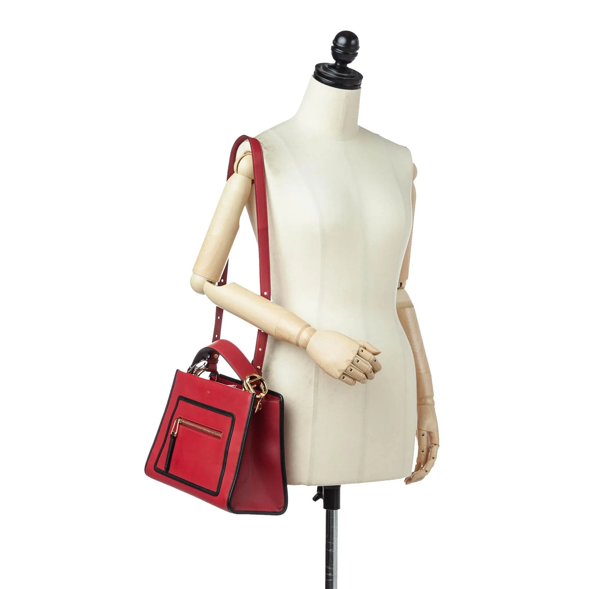 Fendi Small Runaway Leather Satchel (SHG-RvEjnY)