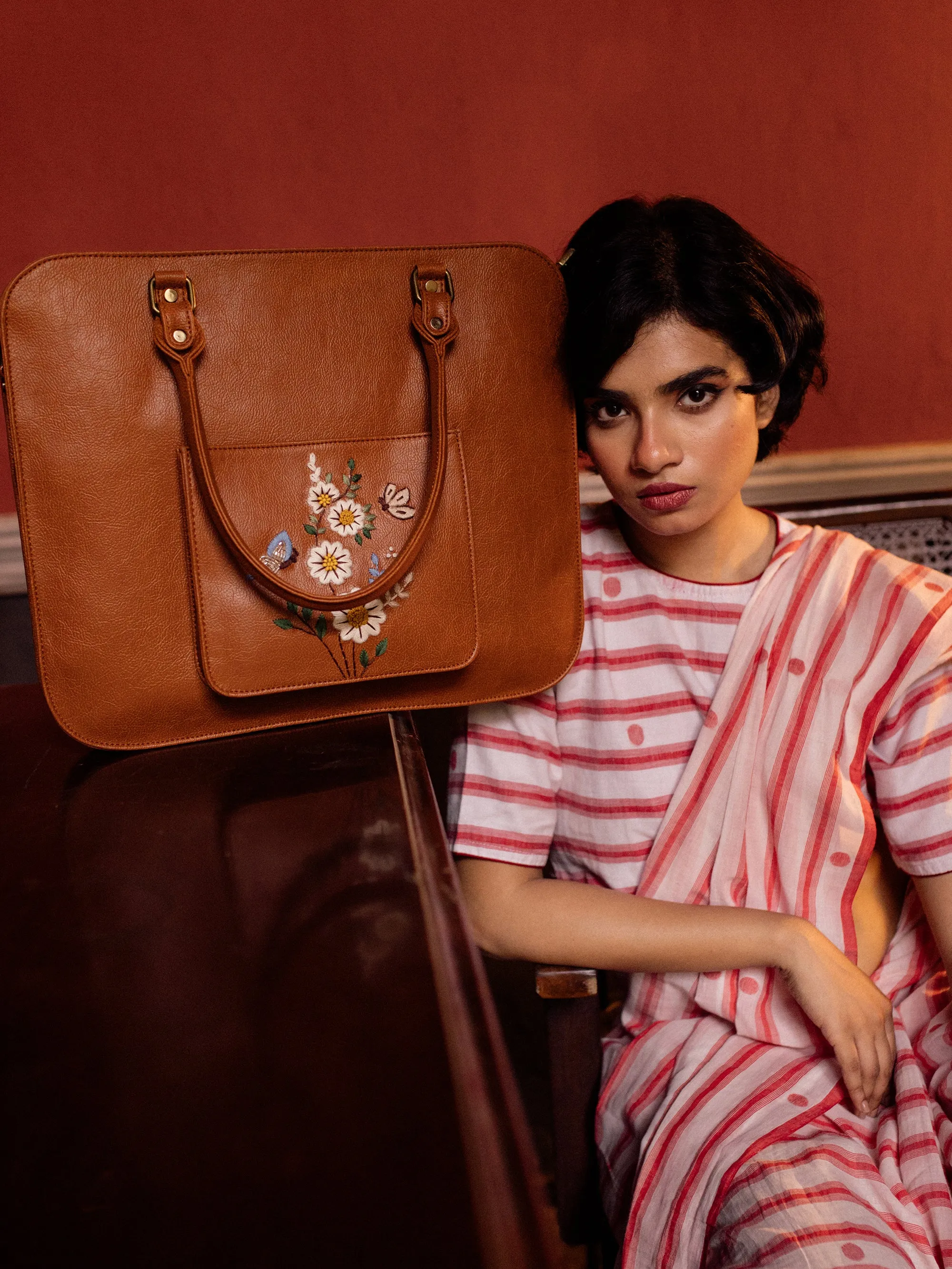 Hand Embroidered White Daisy Laptop Bag