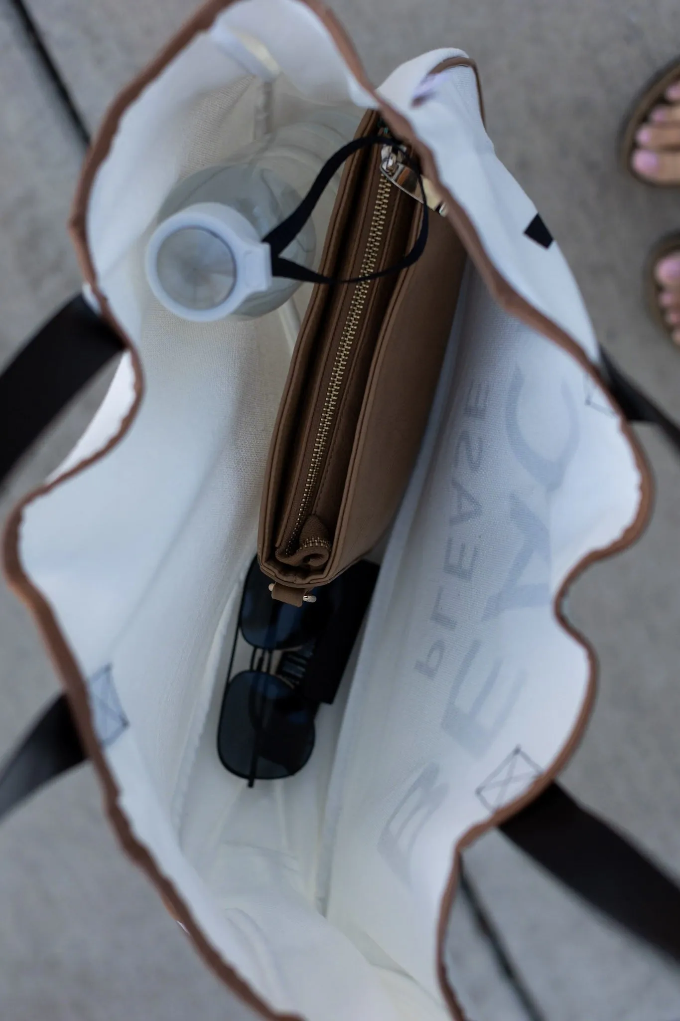 Pool side-Kai Tote Bag