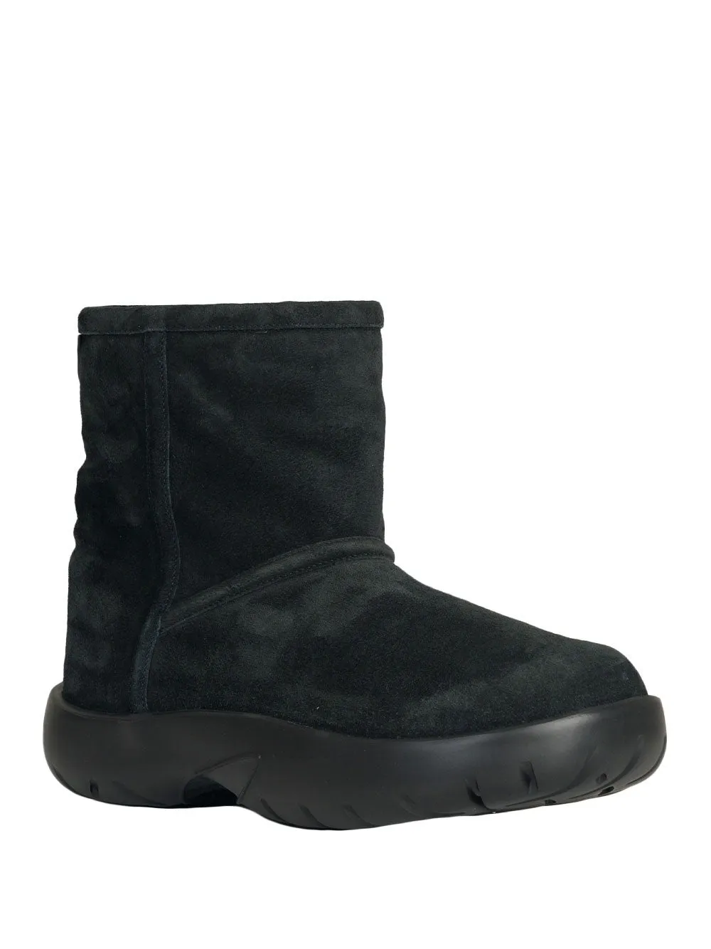 Shearling boots
